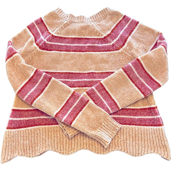 Love by Design Scalloped Hem Cropped Pink & Cream Striped Sweater Sz S - Picture 5 of 8